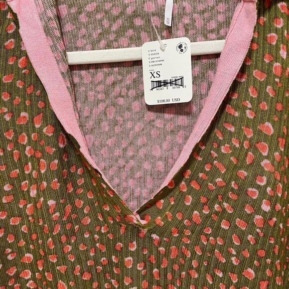 Free People Green Spotted Collared Long Sleeve
Crop - Size XS  NWT - Picture 3 of 6